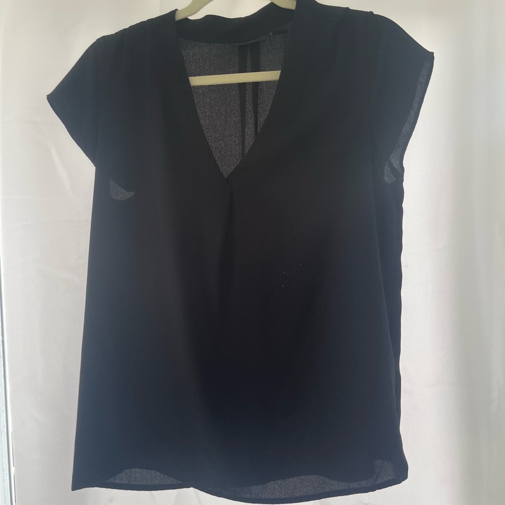 Women’s Black V-Neck Cap-Sleeve Blouse Halogen Medium